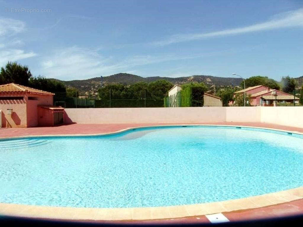 Maison à BORMES-LES-MIMOSAS
