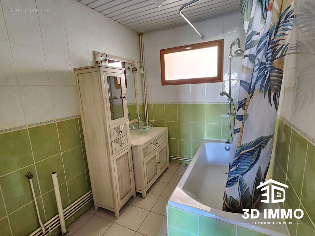 Maison à AVESNELLES