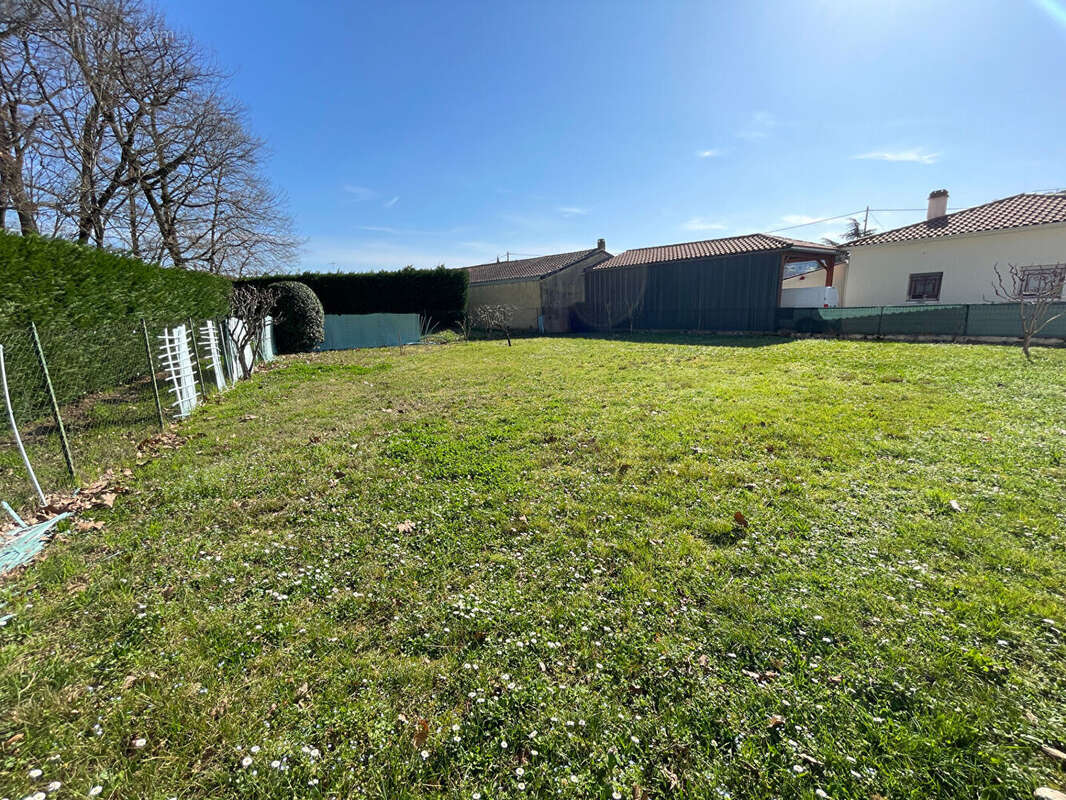 Maison à SAINT-SYLVESTRE-SUR-LOT