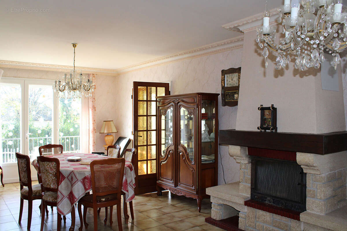 Maison à NOYERS-SUR-CHER