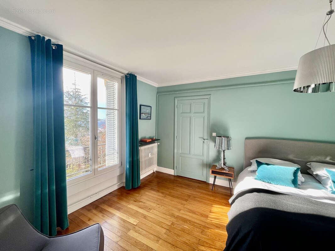 Appartement à AIX-LES-BAINS