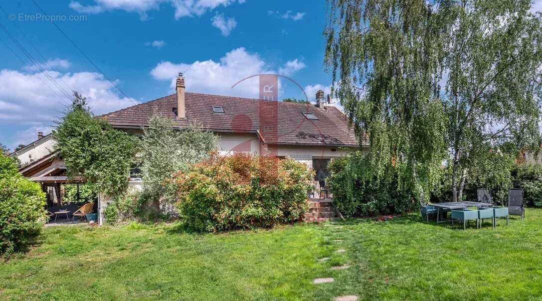 Maison à BOURRON-MARLOTTE