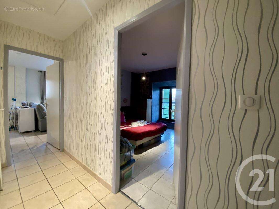 Appartement à CHAILLAC-SUR-VIENNE