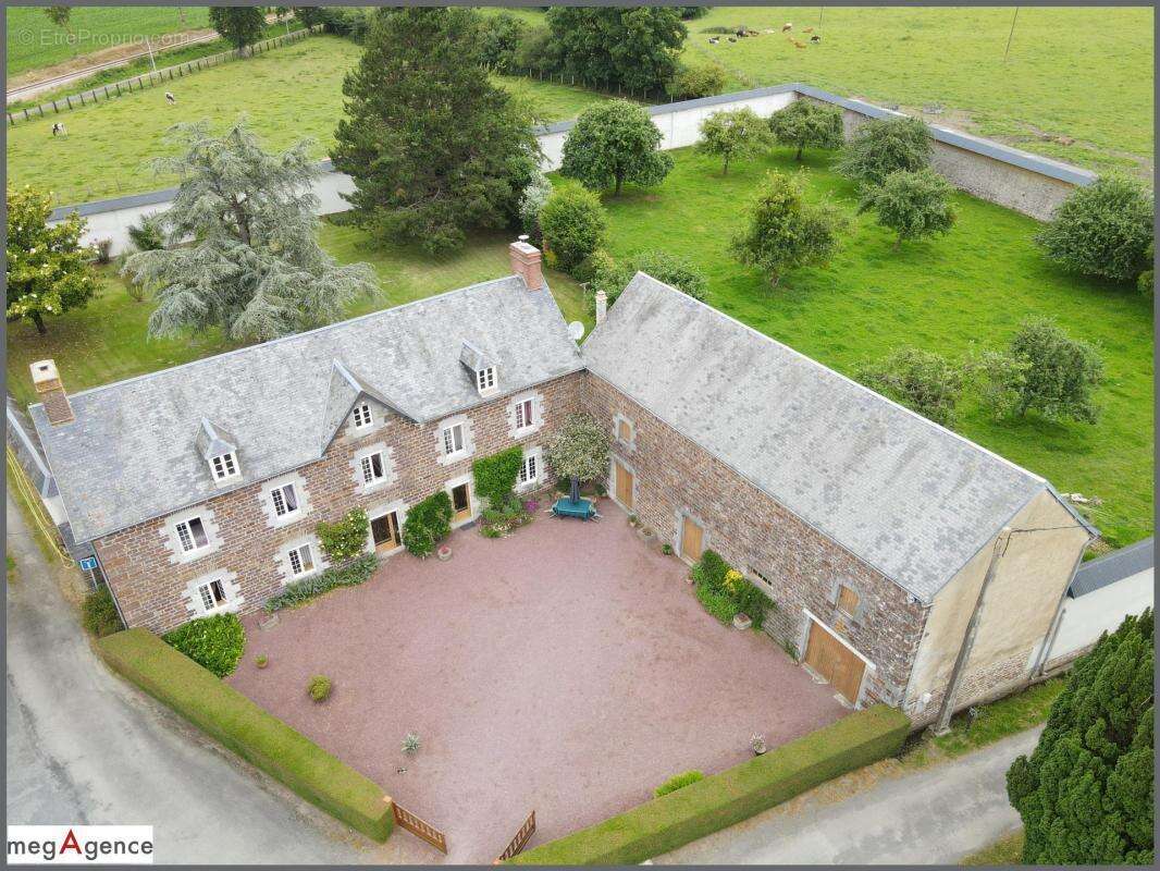 Magnifique propriété de 230 m², 7 pièces, dépendances - photo 17