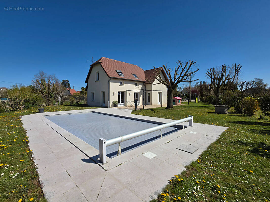 Maison à ROUVRES-EN-PLAINE