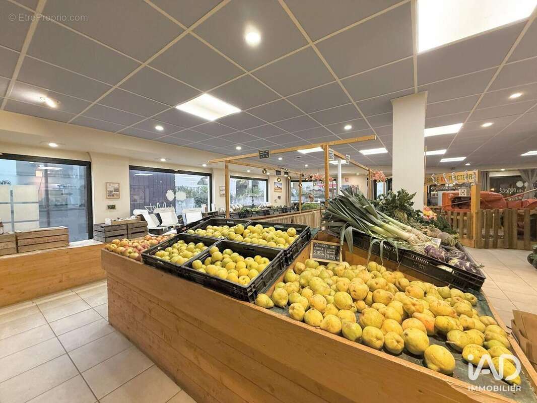 Photo 4 - Commerce à COMPIEGNE