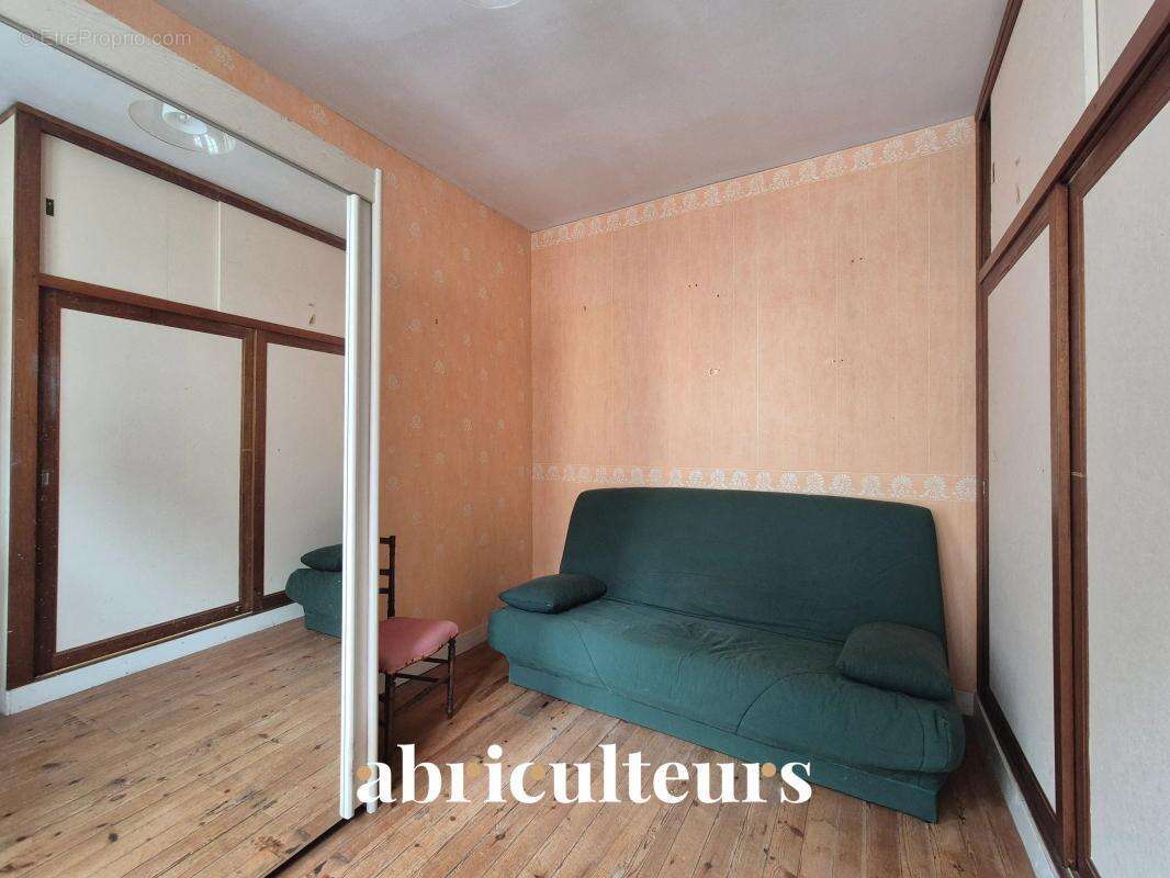 Maison de ville avec cour et véranda en vente à Cognac (16100) - photo 6