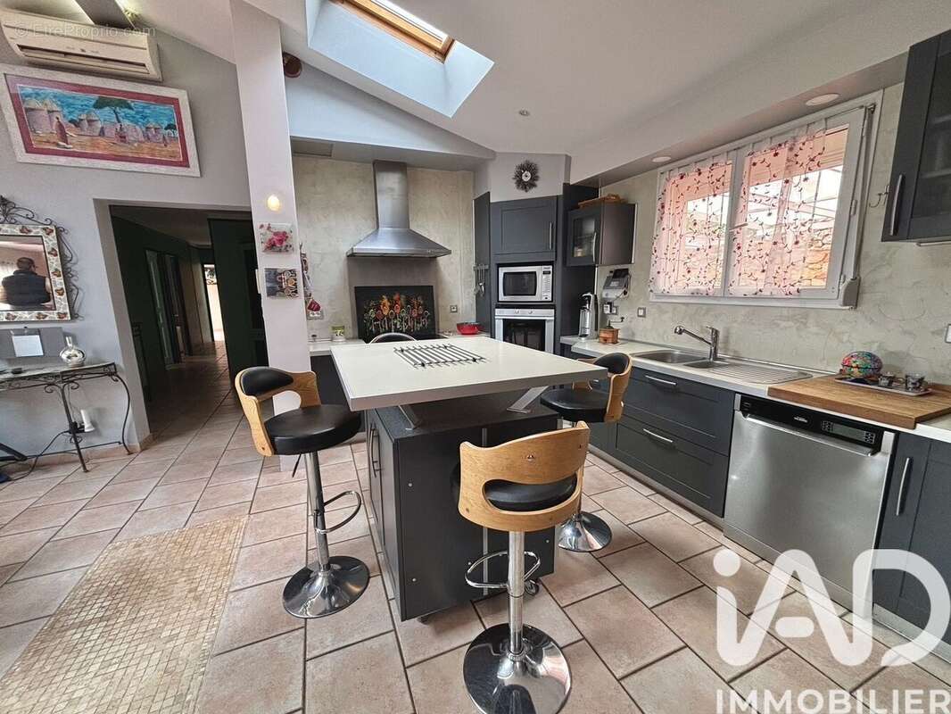 Photo 9 - Maison à CUERS