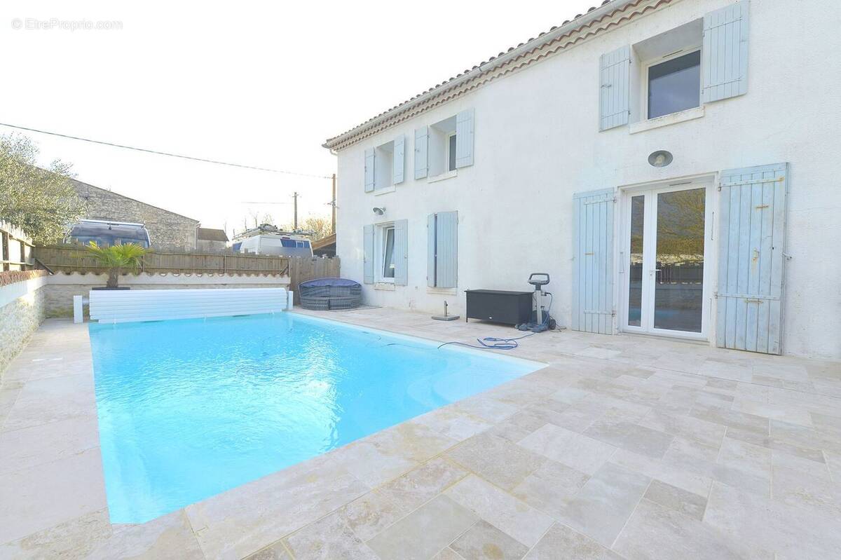 Maison à LE CHAY