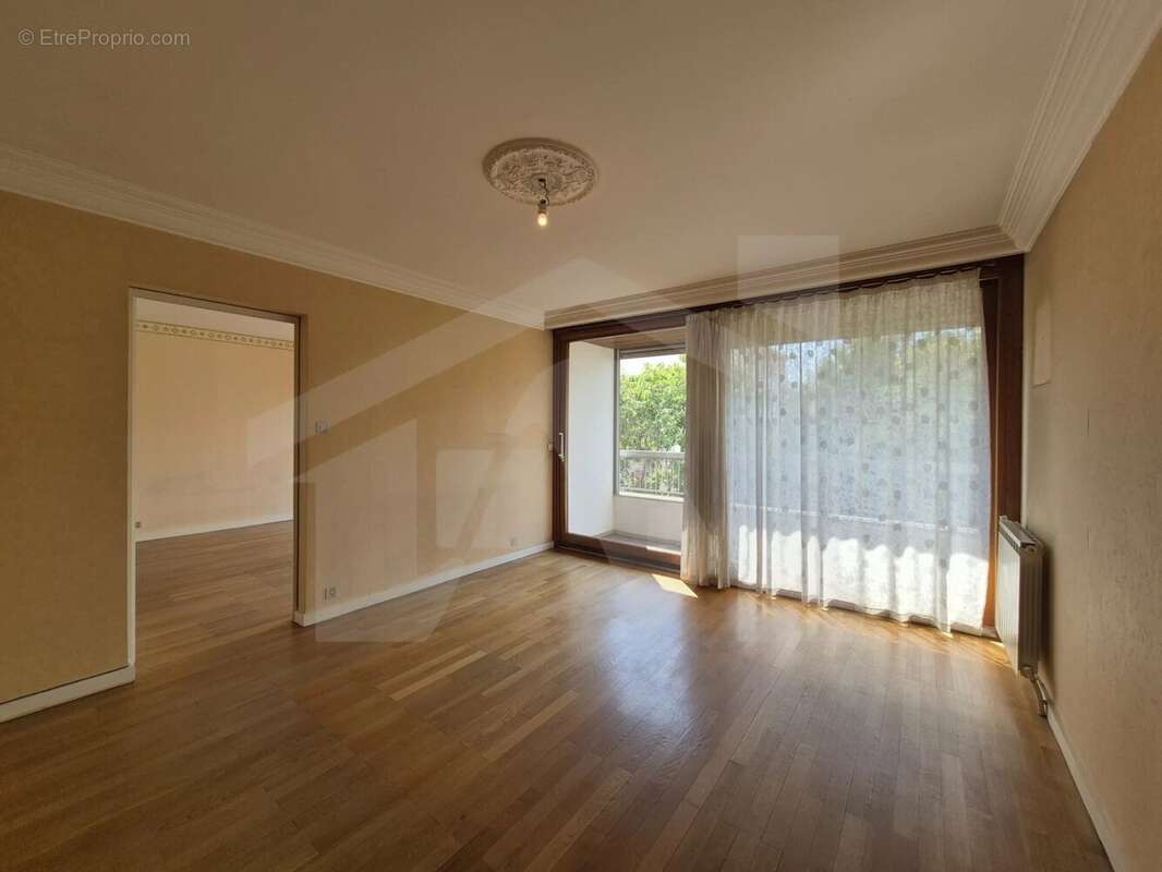 Appartement 2P+C - photo 4