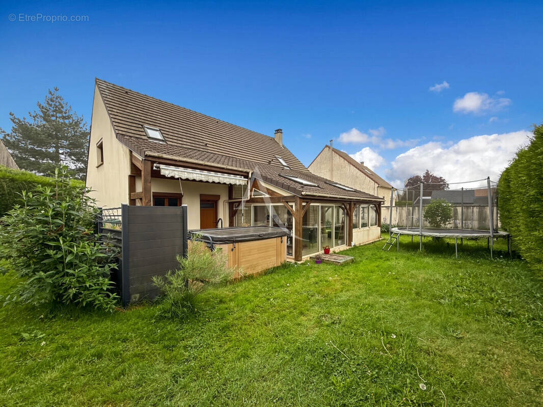 Maison à CHAUMONT-EN-VEXIN