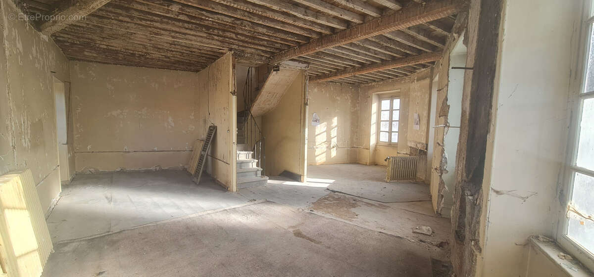 Maison à COMBRONDE