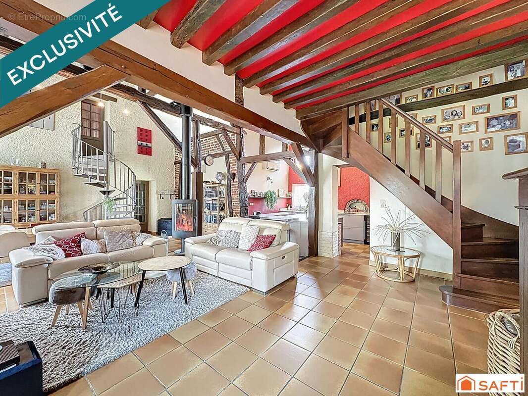 Maison 188 m² à Saint-Martin-D'ordon  - photo 4