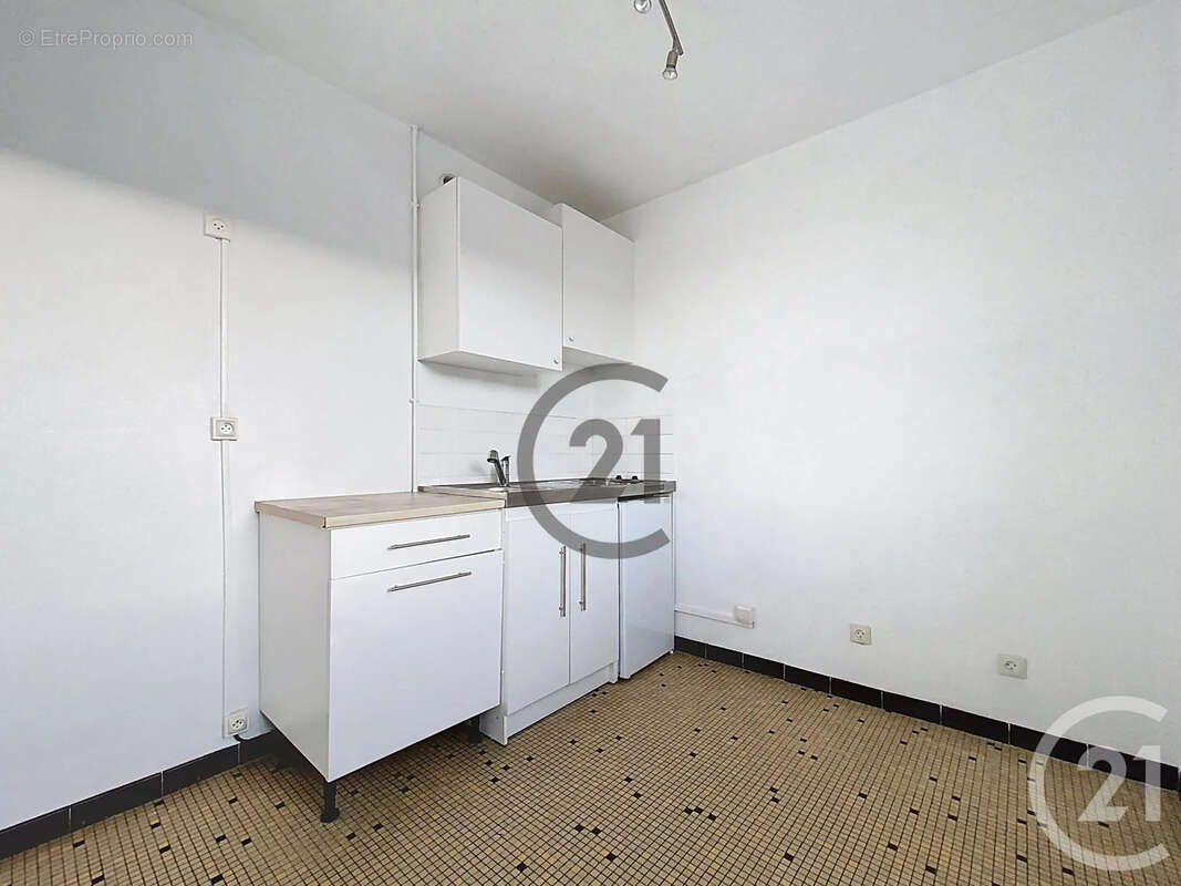Appartement 41 m² à Troyes  - photo 2