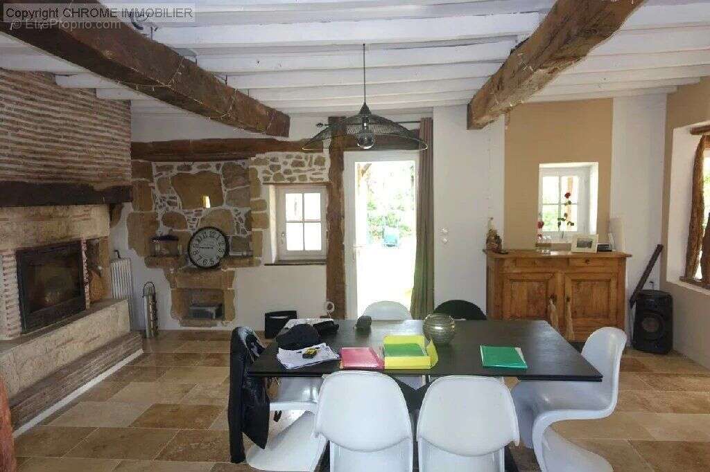 Maison à CASTELJALOUX