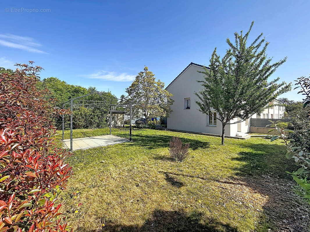 Maison à GUENANGE