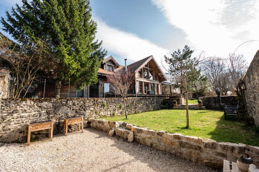 Maison à BONNEVAUX