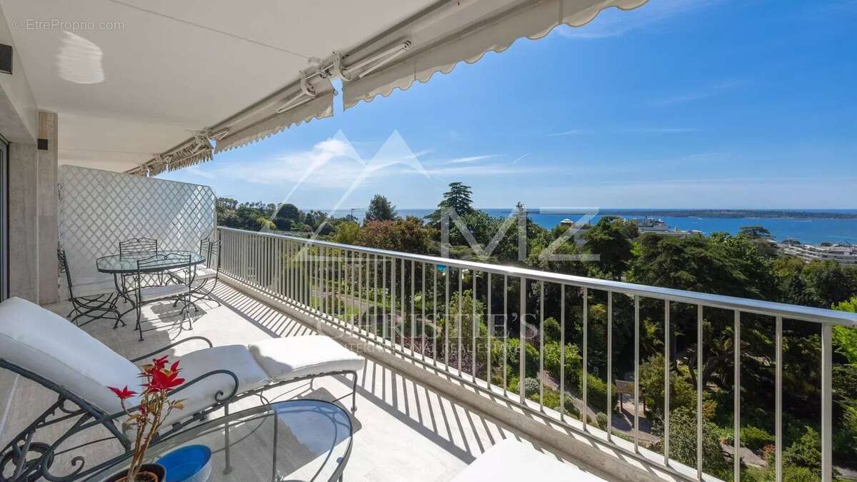 Appartement à CANNES