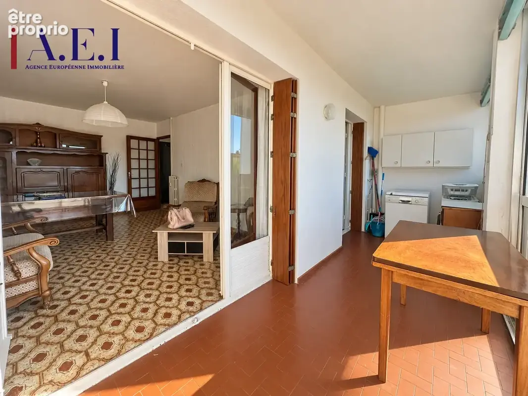 Appartement T3 avec terrasse - photo 2