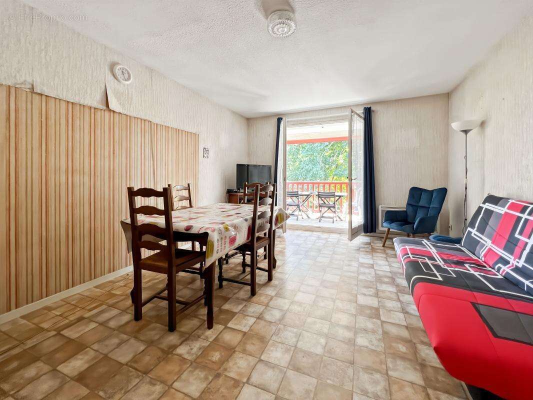 Proche centre, appartement T3 de 67,07 m² avec parking et cellier - photo 2