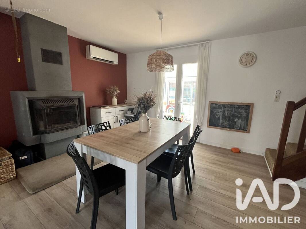Photo 1 - Maison à GENNETINES