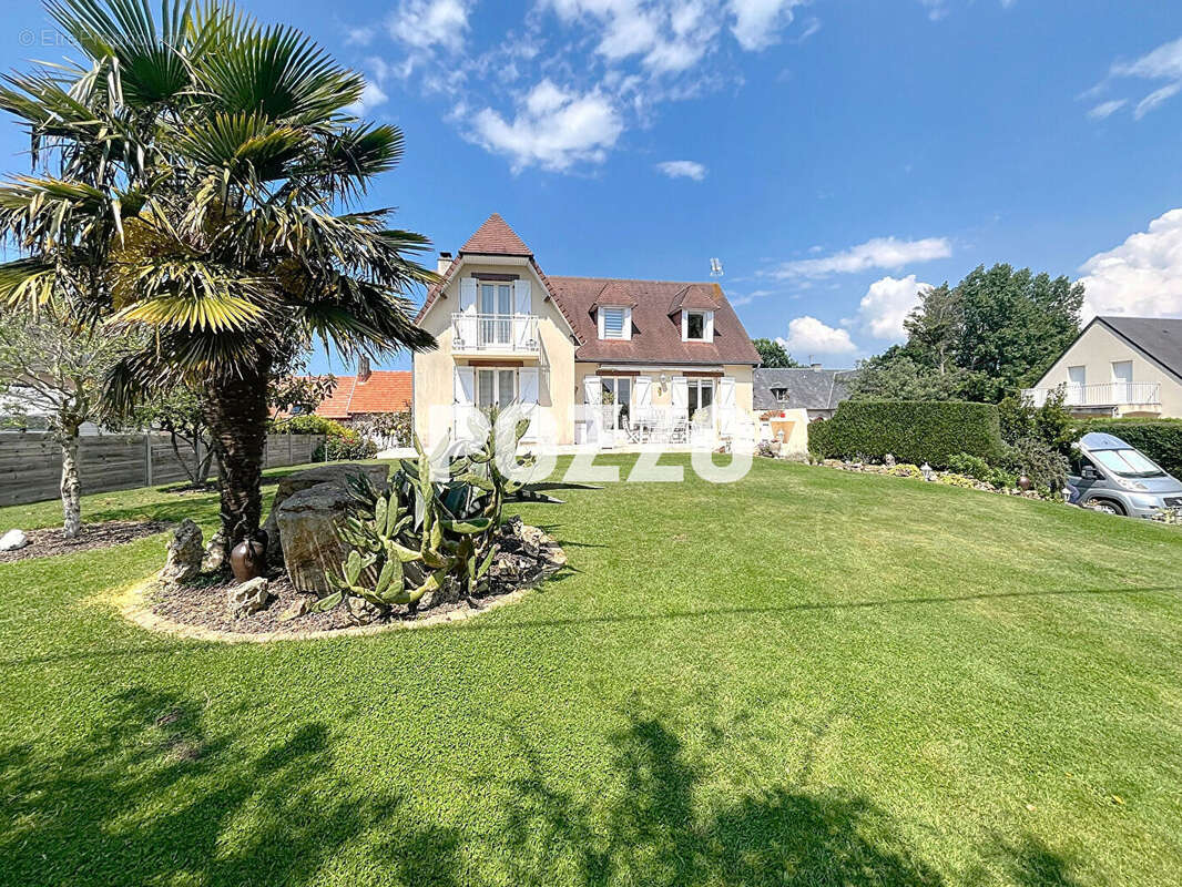 Maison à SAINT-PAIR-SUR-MER