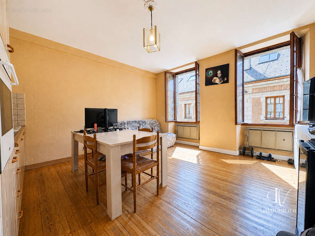 Appartement 3 pièces au centre-ville de Thônes - photo 3