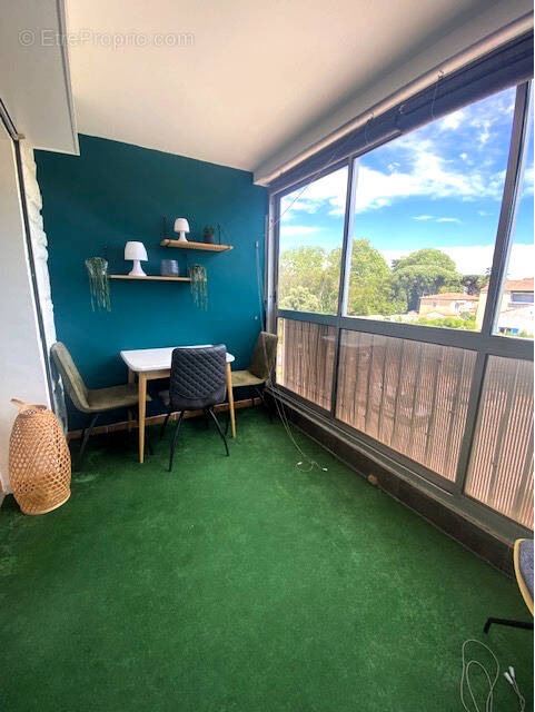 Appartement à SIX-FOURS-LES-PLAGES