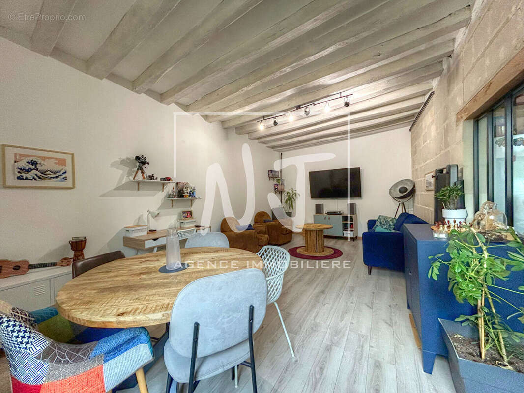 Maison à LES PONTS-DE-CE