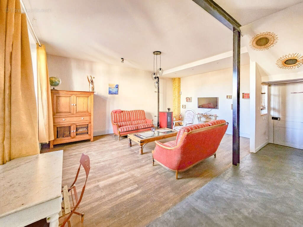 Maison à CHANAS