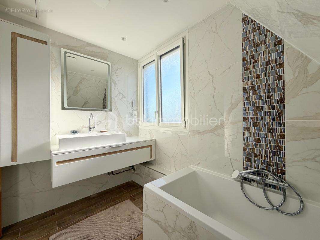 Maison à ECQUEVILLY