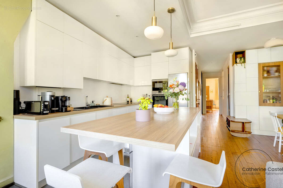 À 5 min à pied du CHU Saint-André   Appartement T3 de caractère, 94 m2   Bordeaux centre - photo 5