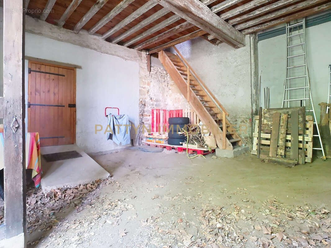 Appartement à NEUVILLE-SUR-SAONE