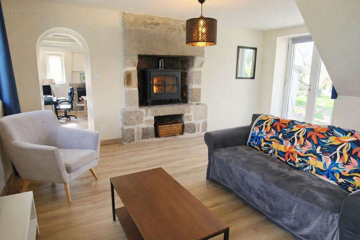 Demeure de charme en pierre – 124 m² – Plouézoc’h – Cadre privilégié et intimité rare - photo 6