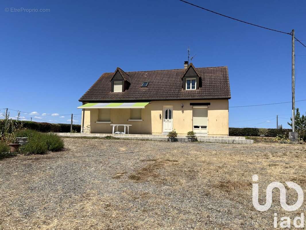 Photo 2 - Maison à FATINES
