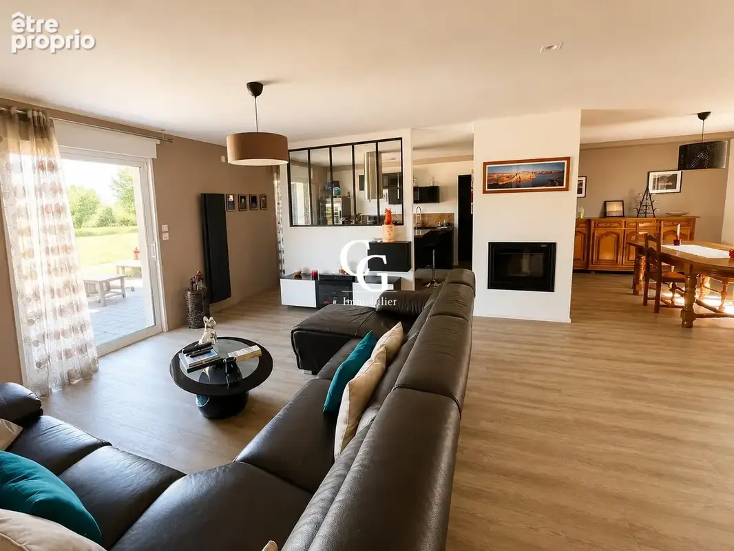 Maison 5 pièces 144 m² à vendre à Vieillevigne (44116) - photo 2