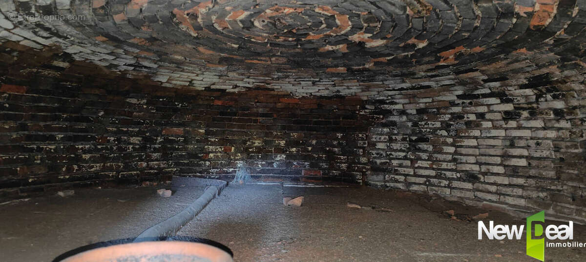 Proche Dordogne : corps de ferme sur 11 ha - Puits - Sources - Four à Pain - photo 4