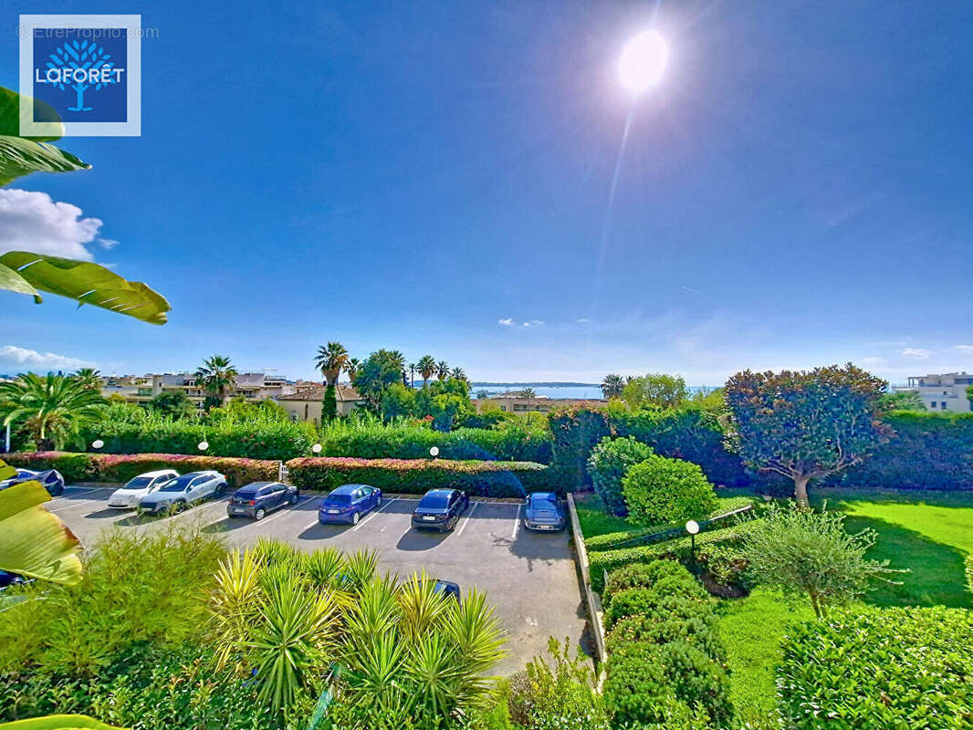 Appartement à VALLAURIS