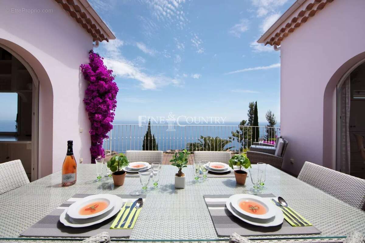 Maison à THEOULE-SUR-MER