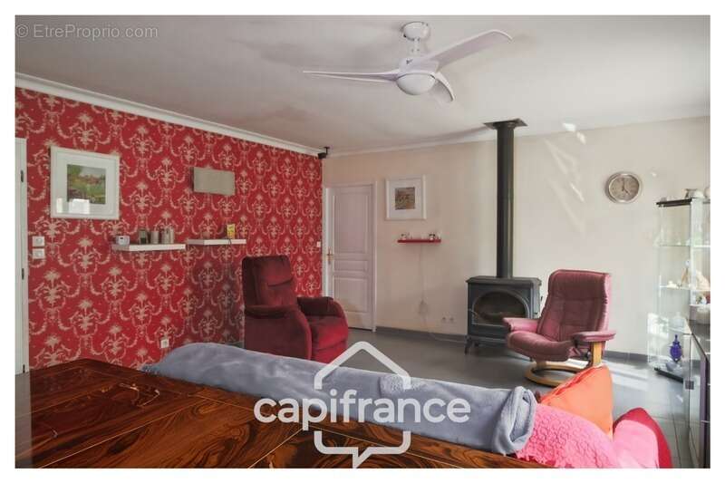 Maison à SAINT-AUBIN-DE-NABIRAT