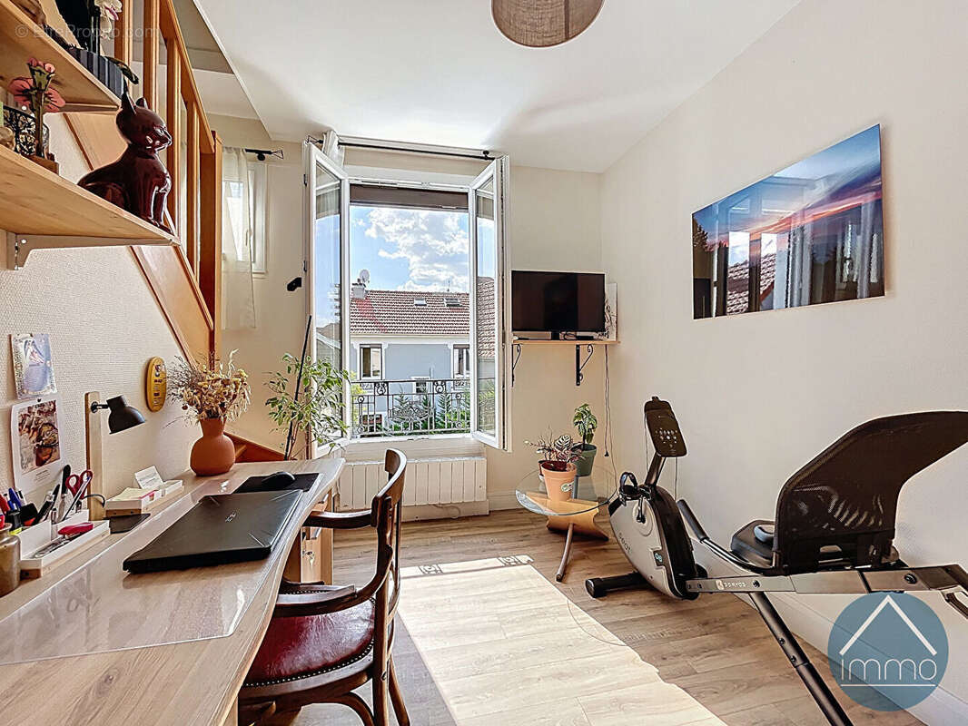 Maison à ASNIERES-SUR-SEINE