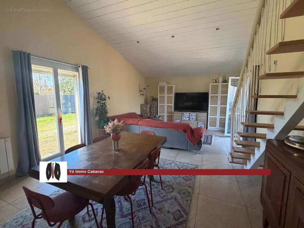 Maison 4 chambres avec beau terrain et garage - photo 4