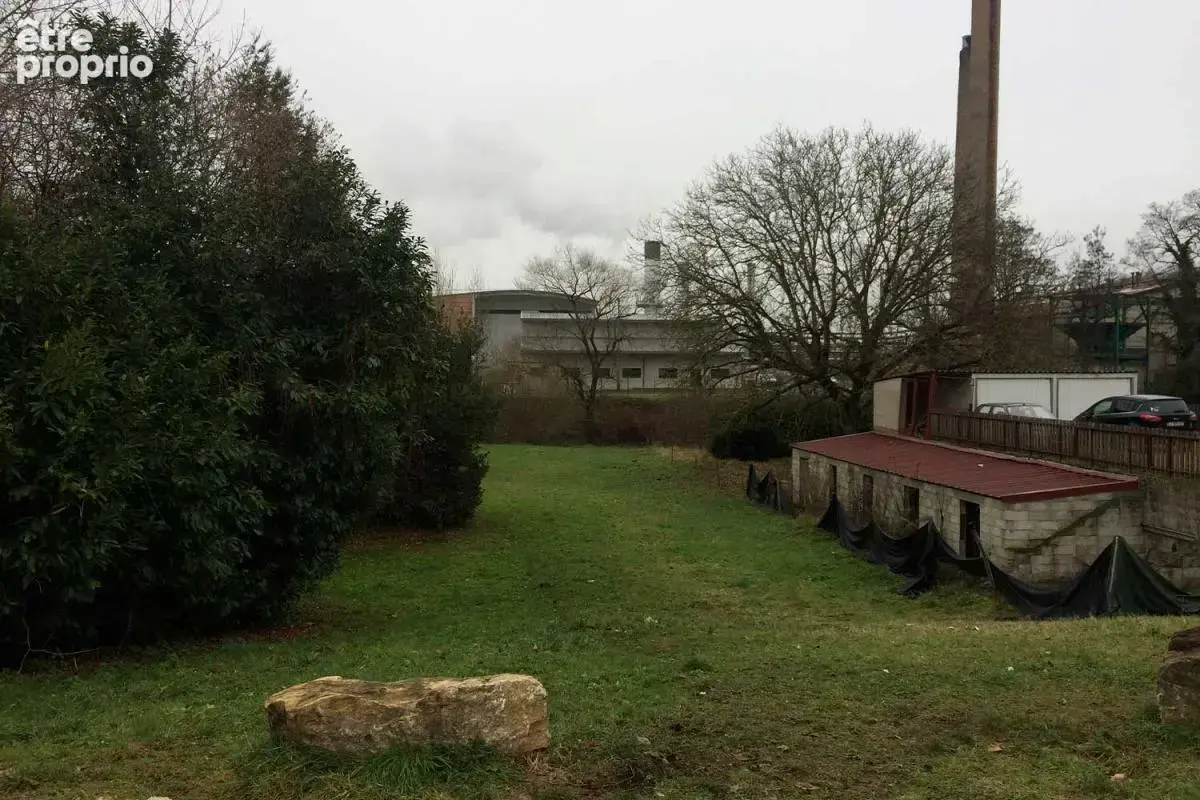 Terrain à MONTCEAU-LES-MINES