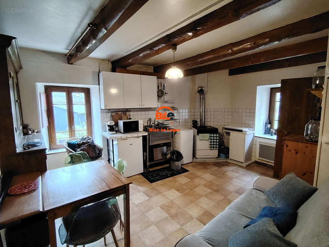 Maison à FERRIERES-SAINT-MARY