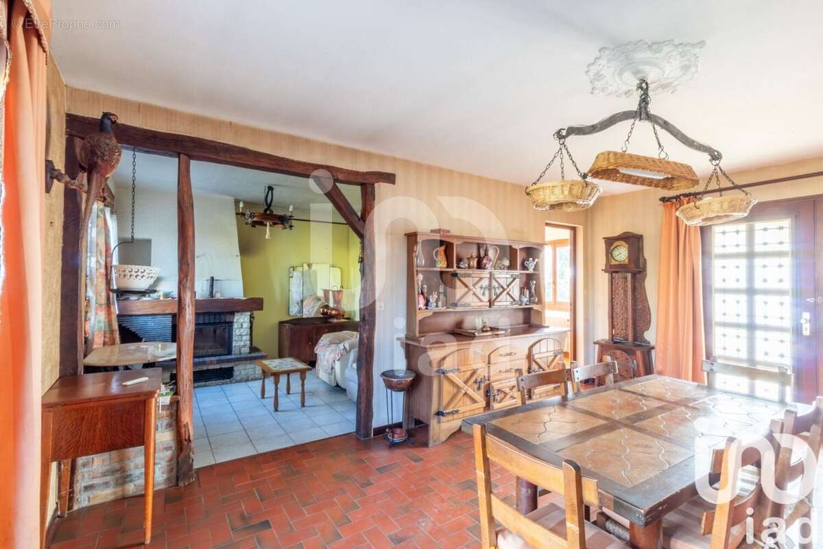 Photo 2 - Maison à NOYERS