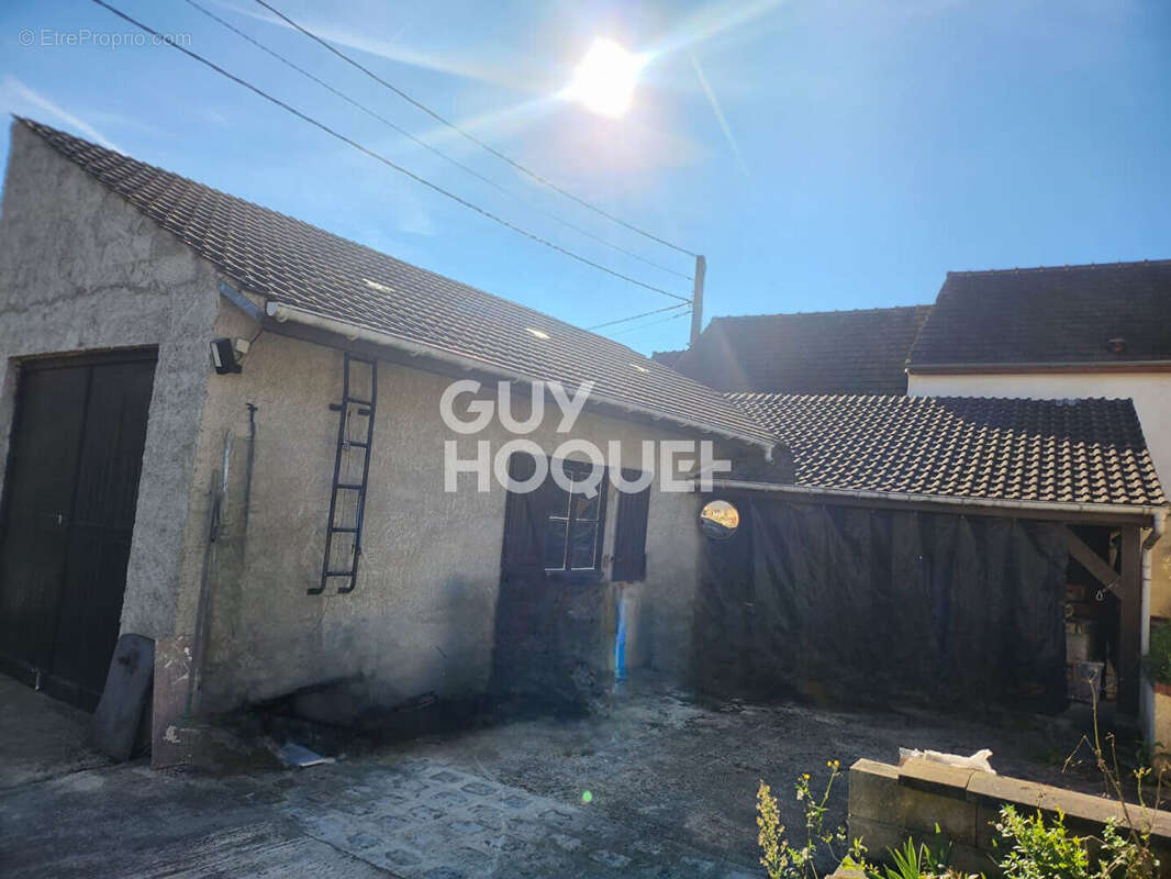 Maison à LONGUEVILLE