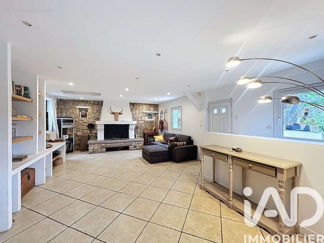 Photo 2 - Maison à MARSEILLE-11E