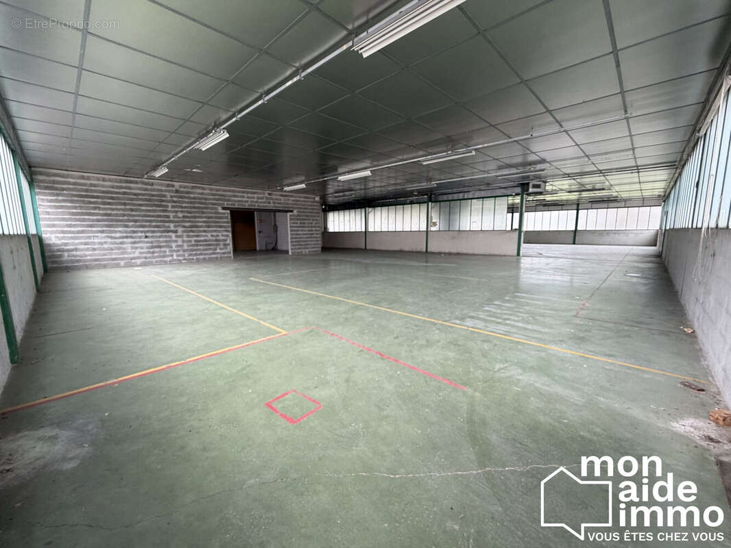 Commerce à NANTHEUIL