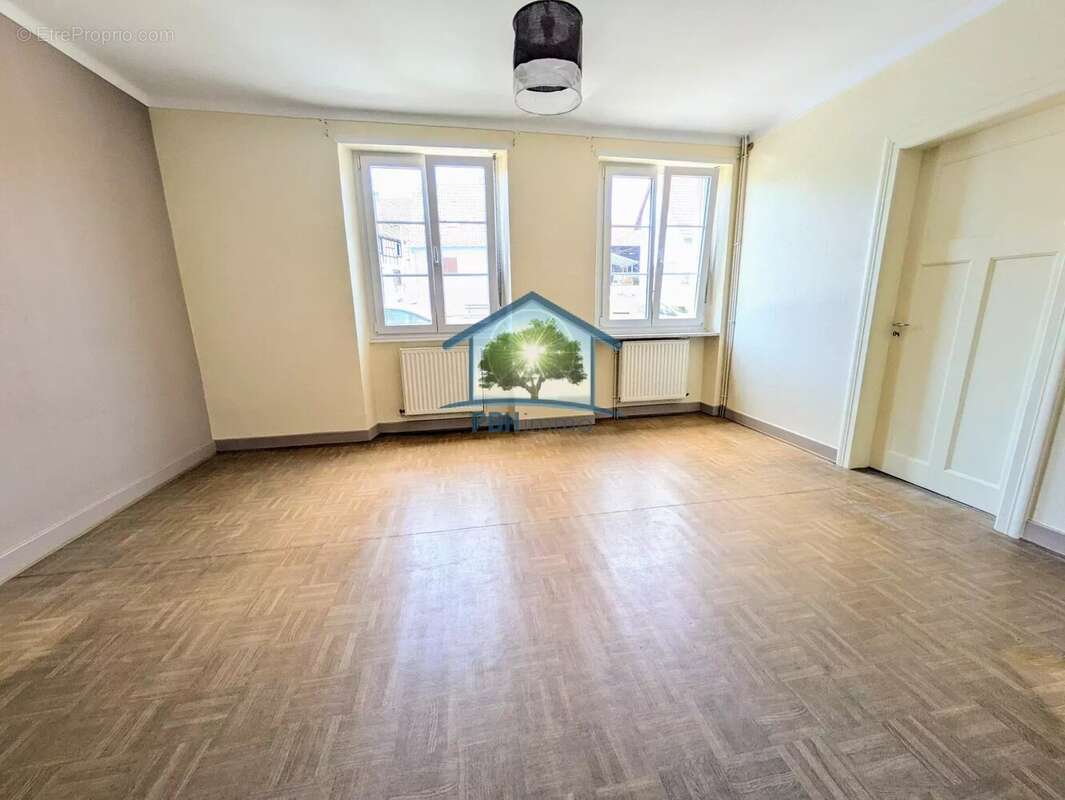 MULHAUSEN (67) - Immeuble 182m² avec Cave et Jardin sur 3 ares - photo 7