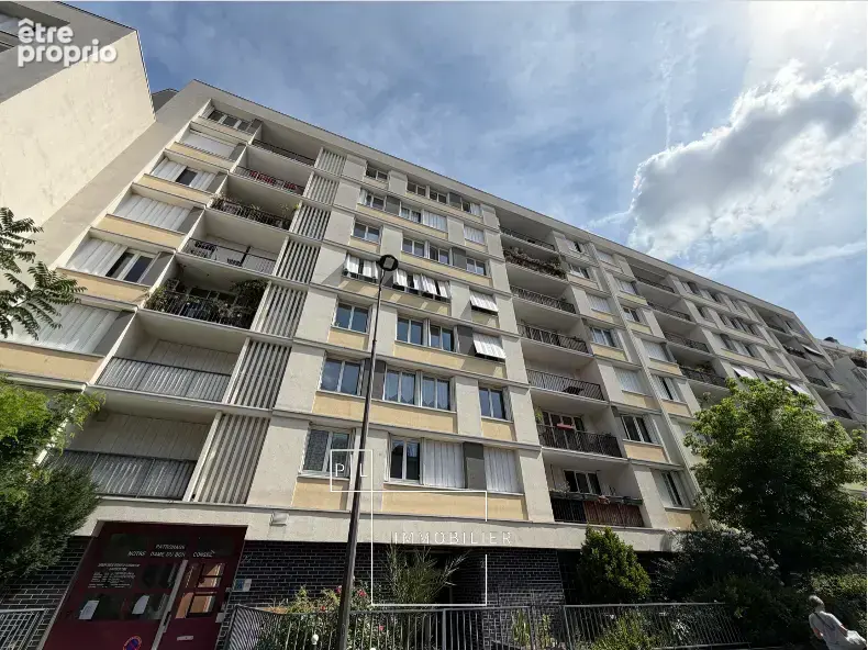 Photo 1 - Appartement à PARIS-18E